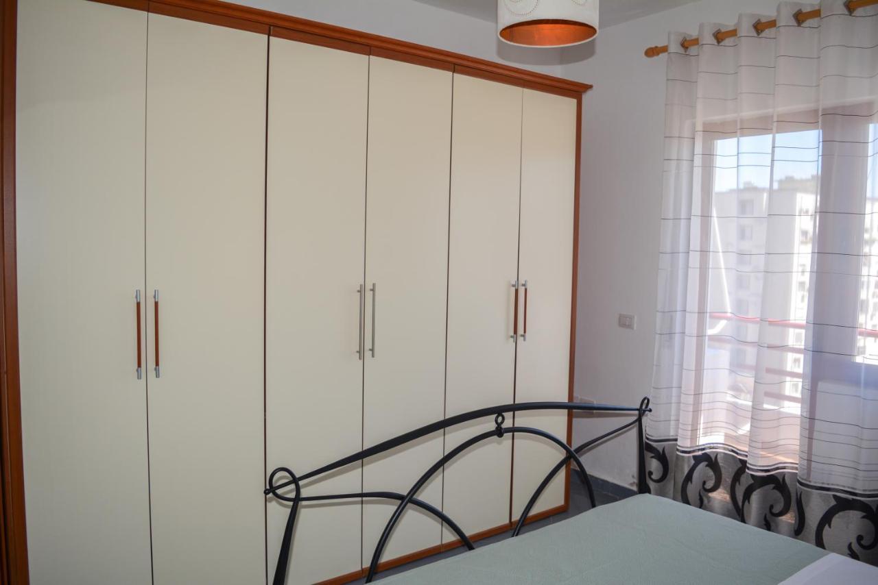 Moraceae Lovely Apartment Tirana Zewnętrze zdjęcie